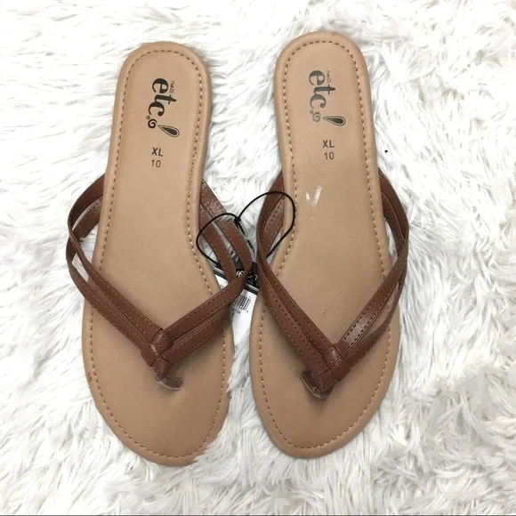 NWT. Rue21 Brown Thong Sandals Size 10 - Picture 1 of 4